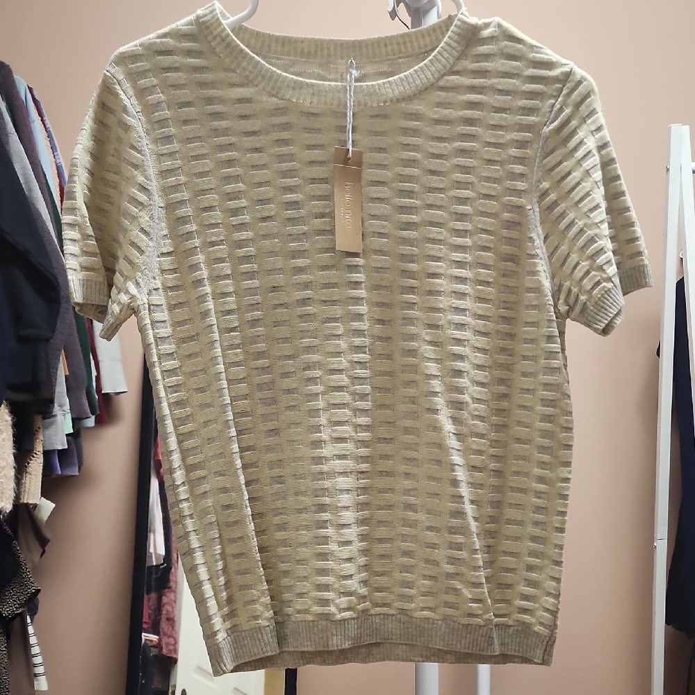 Textured Short Sleeve Sweater By Hello Nite Size Small